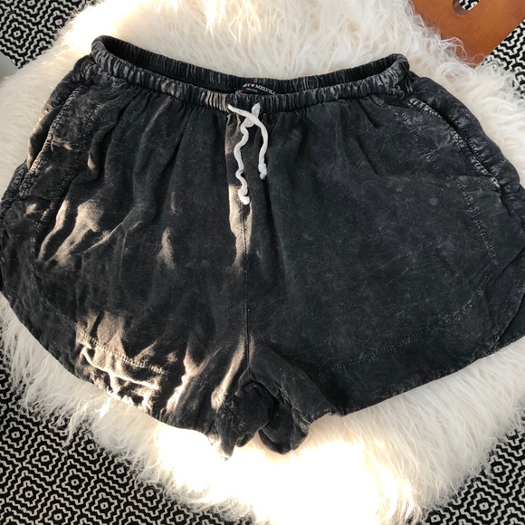 Brandy Melville Pants - Brandy Melville Acid Wash Shorts